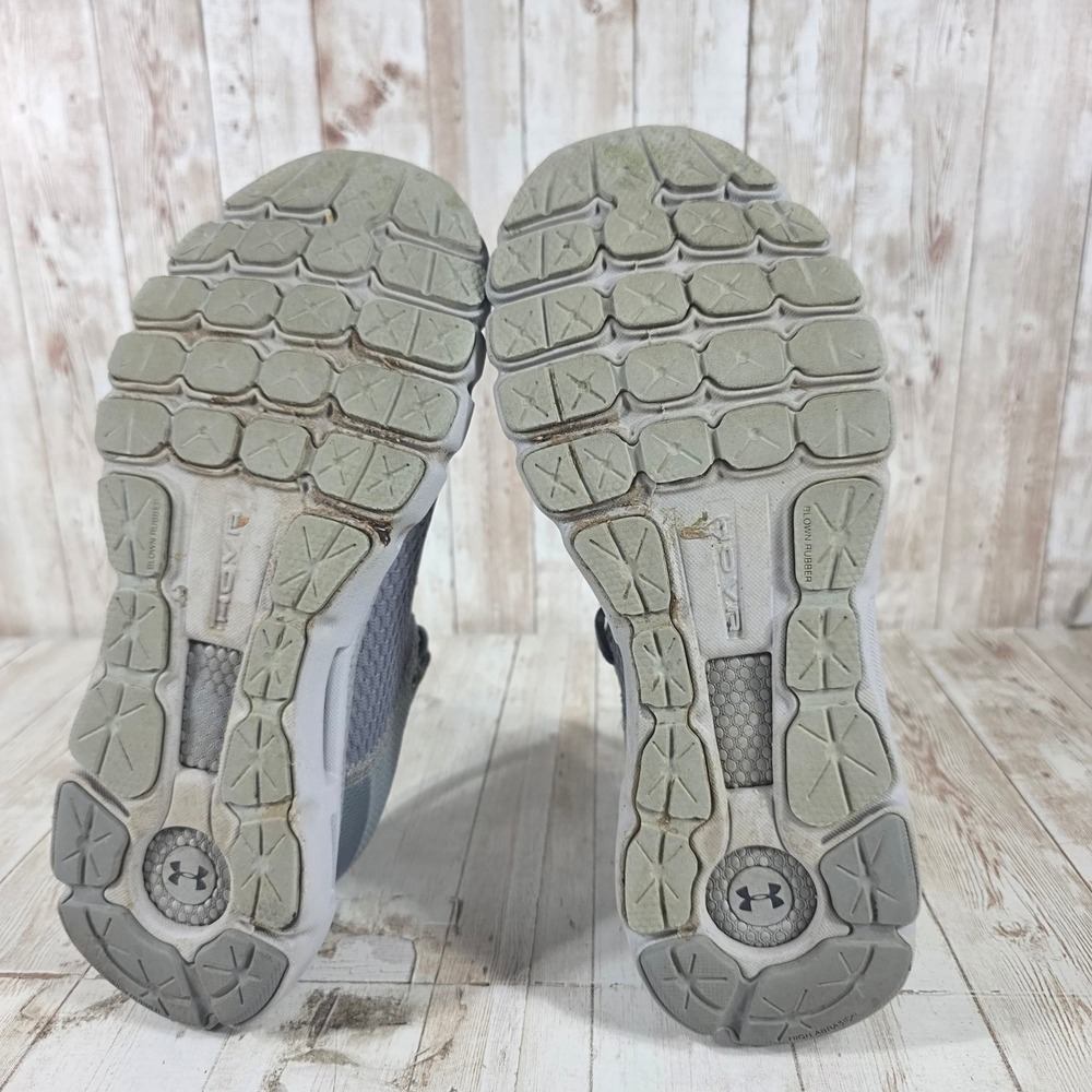 Under Armour HOVR Infinite Grey Running Shoes Womens 8.5 3021396-108 Low Top - Picture 7 of 8